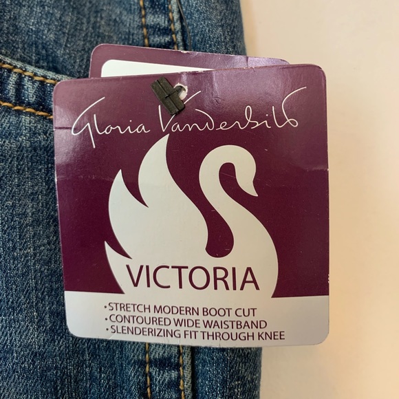 Gloria Vanderbilt Jeans - Picture 3 of 5